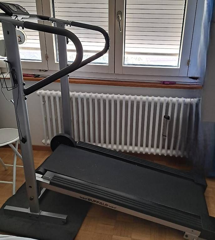 Macchine per carico, silaggio e trasporto: Tapis de course  – Usato da Neuchâtel venduto da sil_6qf6 3