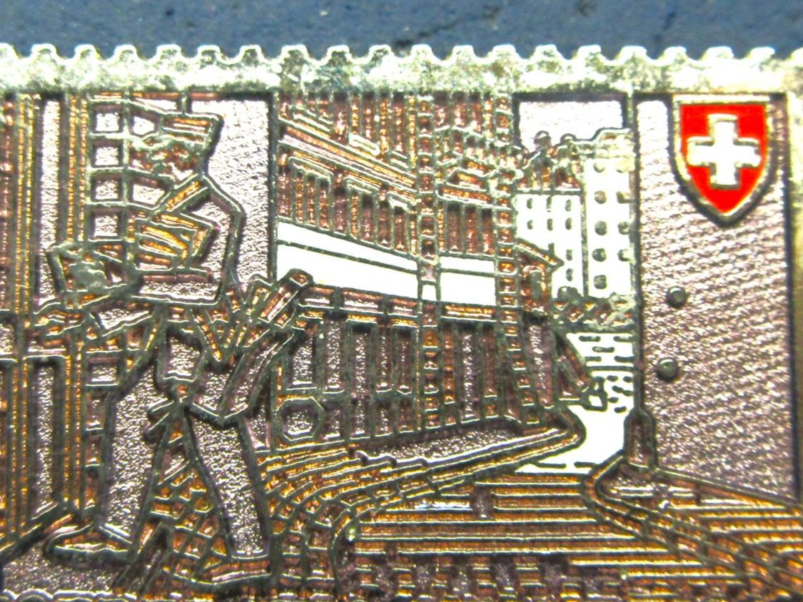 Swiss Plaketten & Abzeichen: BRIEFMARKEN PIN GEPRÄGT POSTBOOTE BRIEFTRÄGER 1949 – Gebraucht aus Ettingen von Hausi4711 1