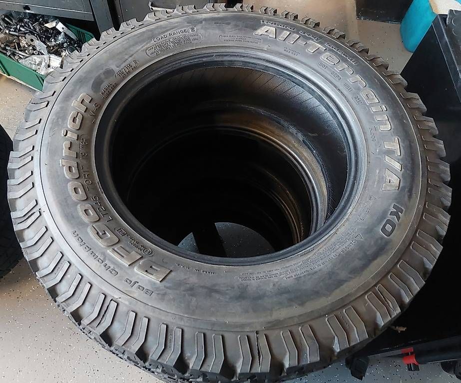Goodrich Pneumatici & Ruote complete: BF Goodrich 245 / 70 R17 gebraucht – Usato da mund venduto da mahaa 1