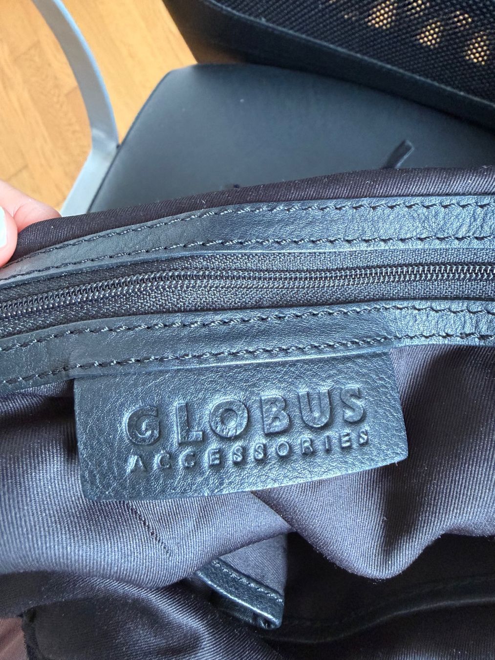 Globus Borse da donna: Schwarze Globus Ledertasche mit Fransen – Nuovo (secondo la descrizione) da Chur venduto da Caroline__ 5