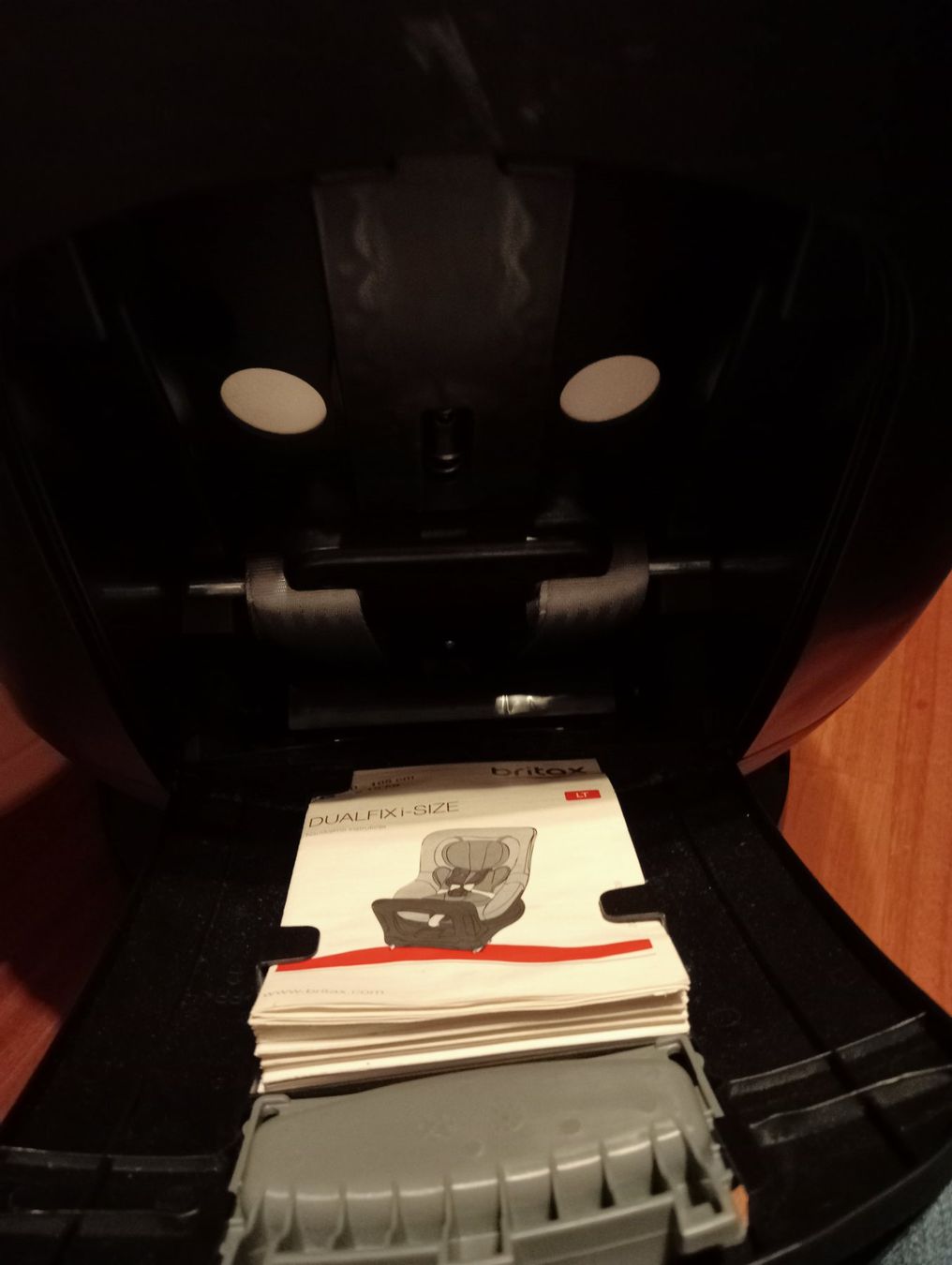Britax Römer Auto-Kindersitze: "Britax Römer Dual fix i-Size" – Gebraucht aus Bilten von ale_8cyx 4