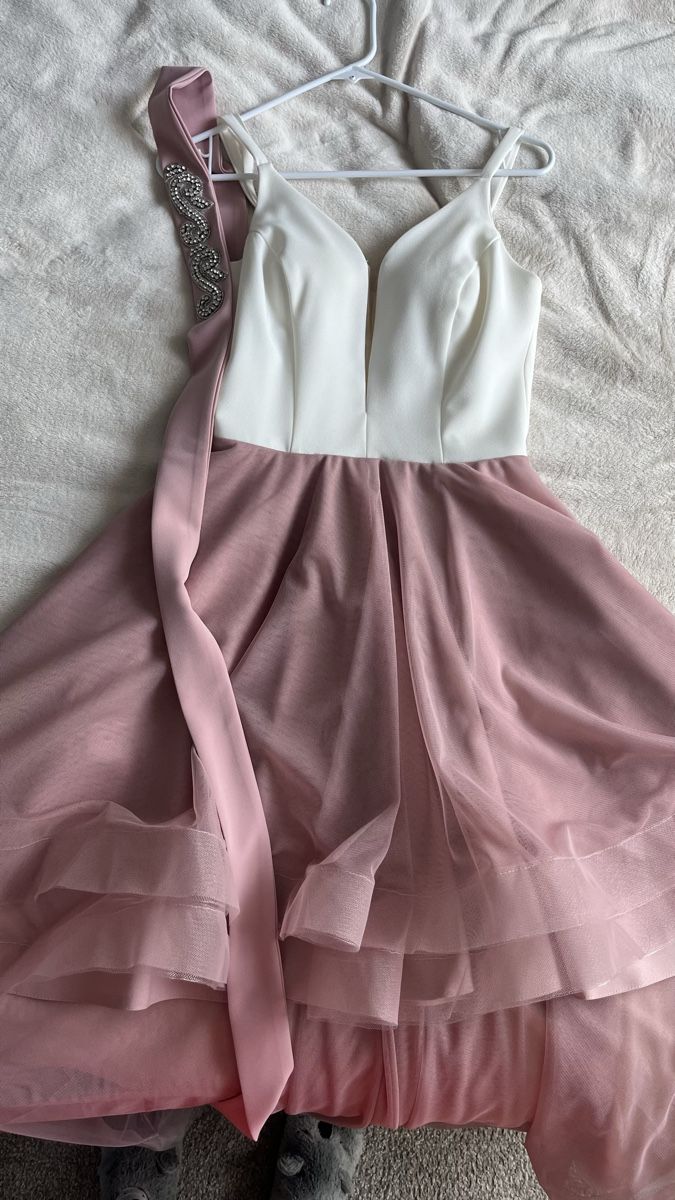 Vestiti: Elegantes Abendkleid in Rosé & Creme – Usato da Grenchen venduto da Kert93 1