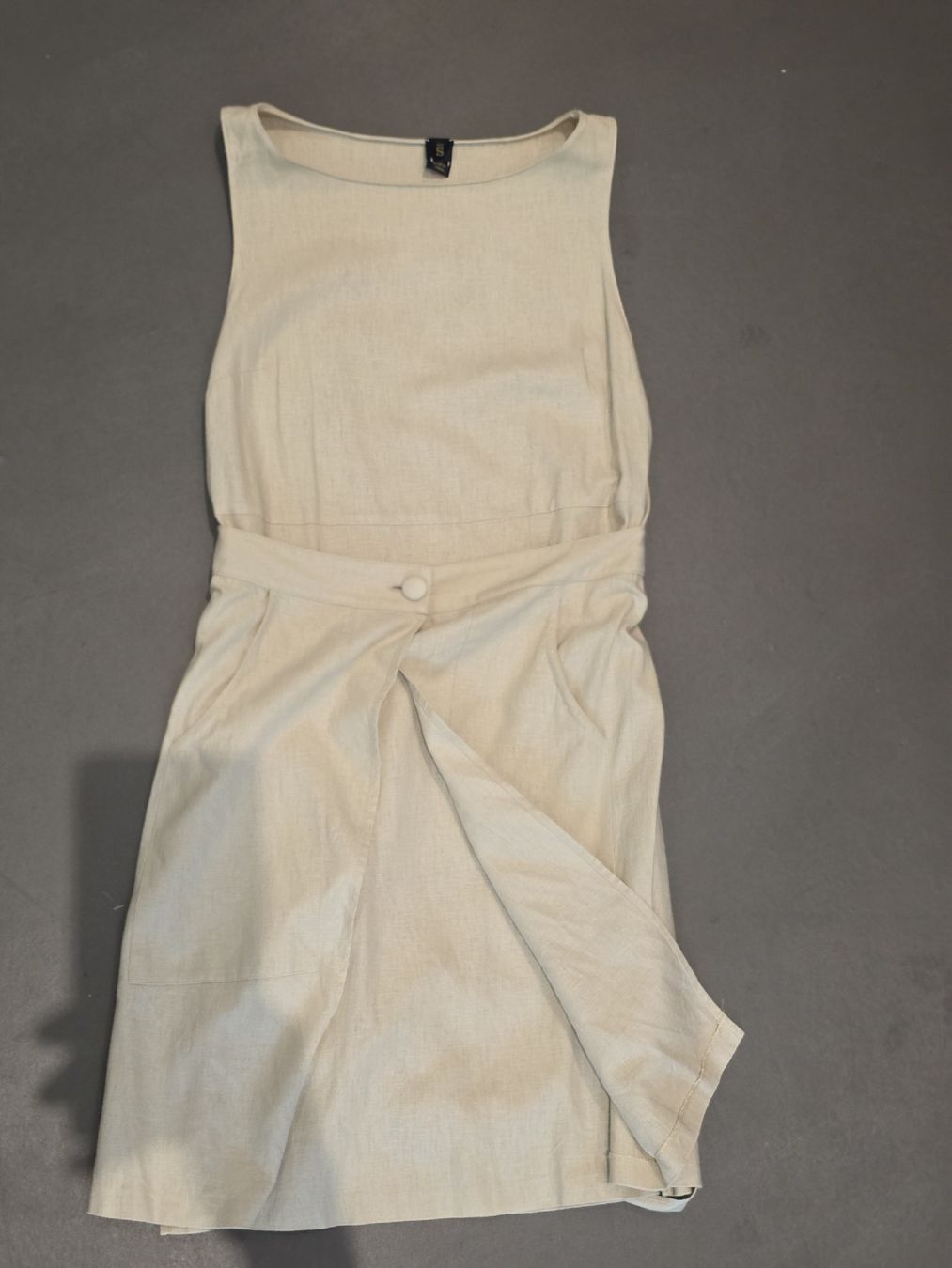 Vestiti: schickes Leinenkleid mit Wickeleffekt – Nuovo (secondo la descrizione) da Zürich venduto da ANU-AnimalsNeedUs