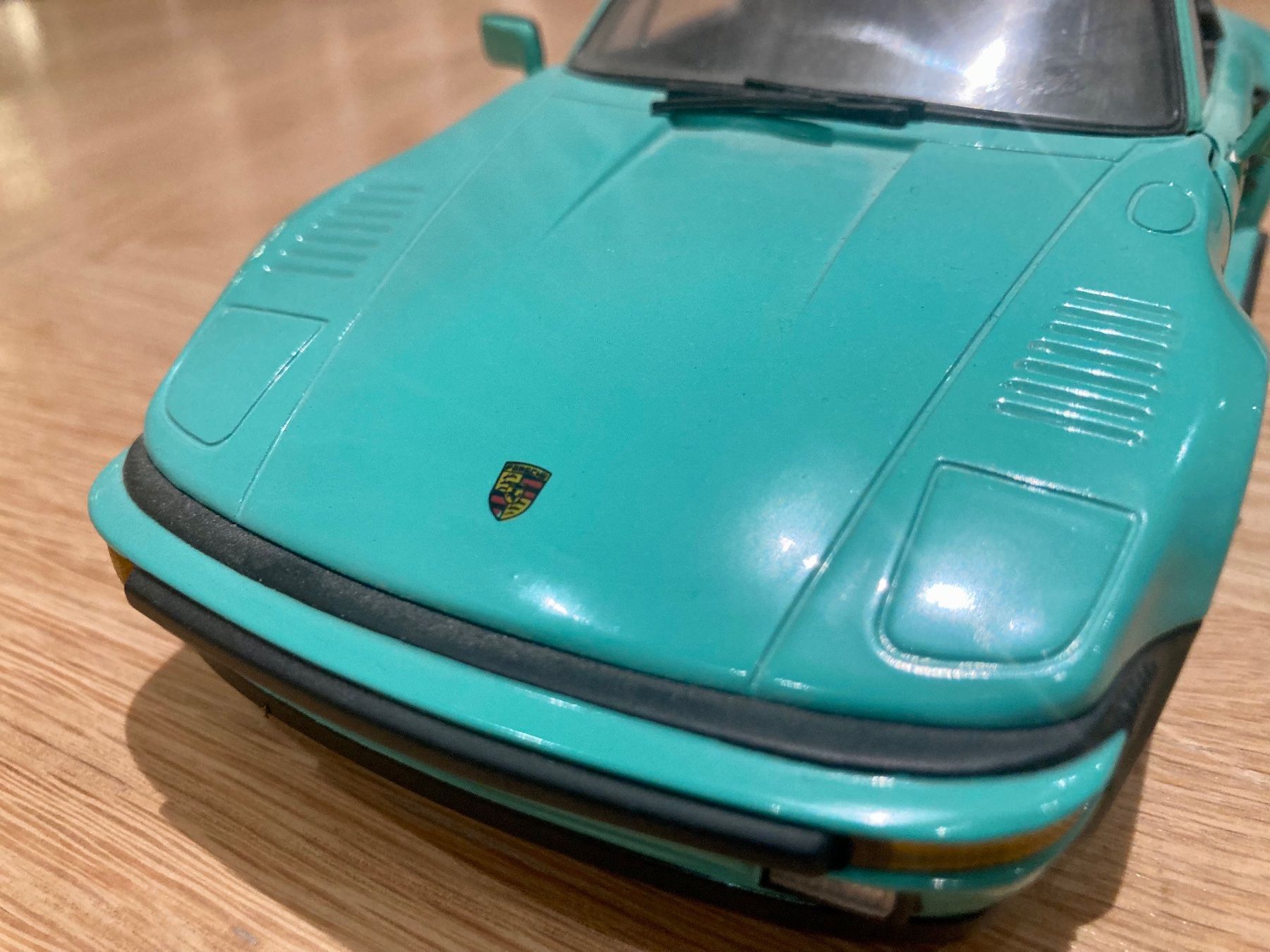 Porsche Modellini d'auto: Porsche 911 Modell (1/18) – Usato da Bern venduto da Spomme 3