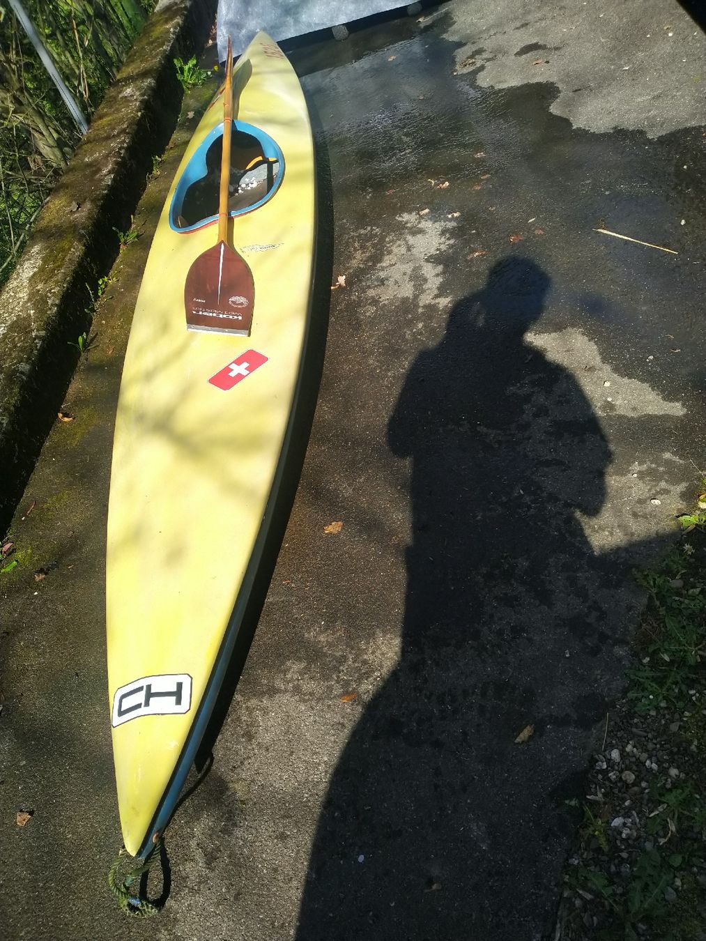 Boote: Altes Vintage Kanu mit Padel – Gebraucht aus Weggis von cherry2000 4
