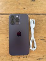 iPhone 14 Pro Max, Akku 97% mit 23 Hüllen, etc.