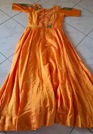 Hochwertige Lehengakleid/ Indische Hochzeitkleid Gr.S