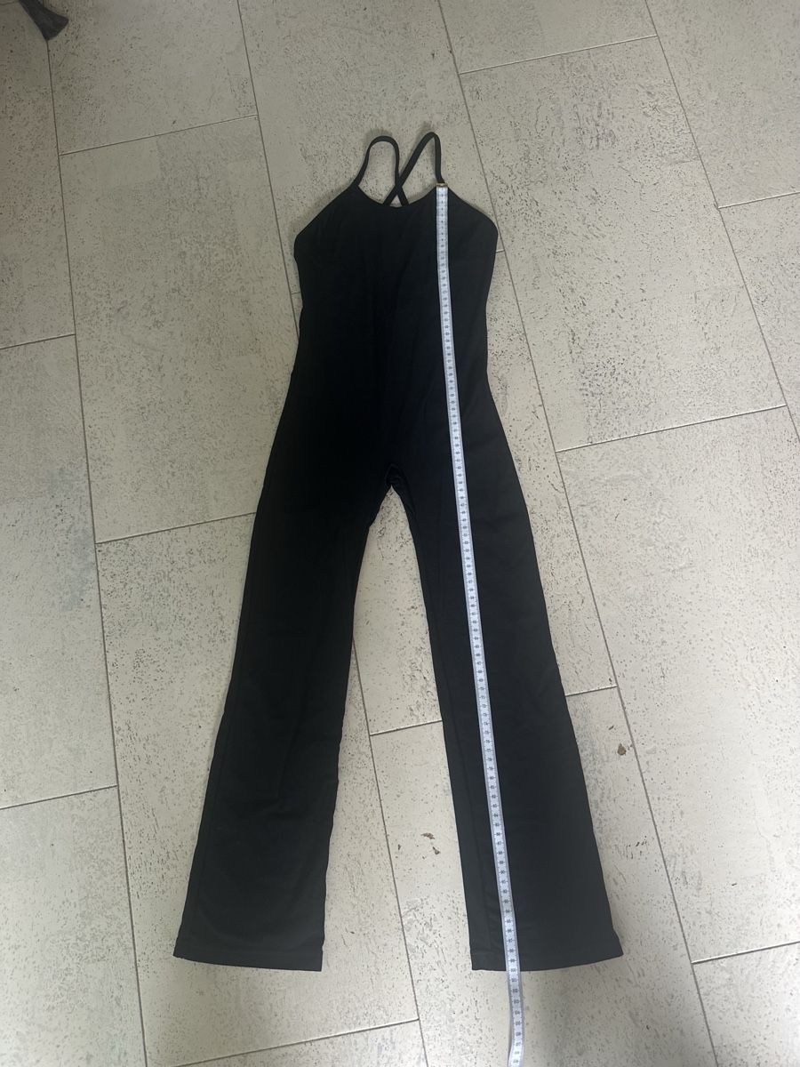 Tute: Mädchen Jumpsuit Eiskunstlauf gebraucht – Usato da Regensdorf venduto da Arinee