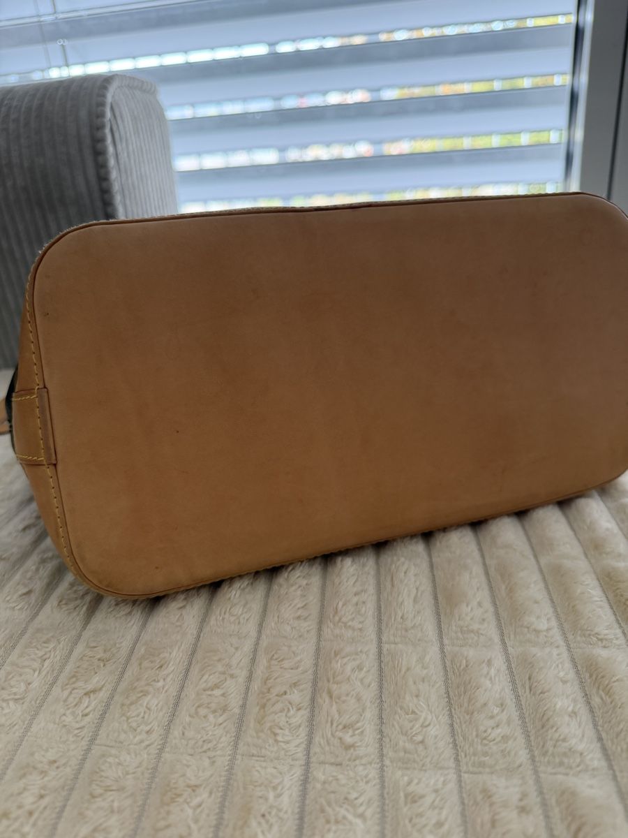 Louis Vuitton Sacs femmes: Louis Vuitton Tasche – D'occasion à Muttenz par adr_txk8 6