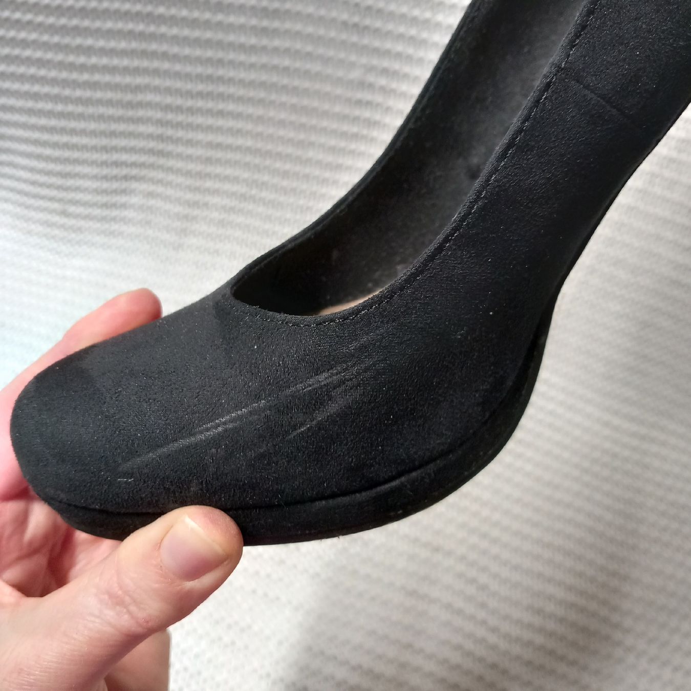 Tamaris Scarpe da donna: Pumps Tamaris Gr.38 schwarz – Usato da Gwatt (Thun) venduto da umwelt-brocki 4