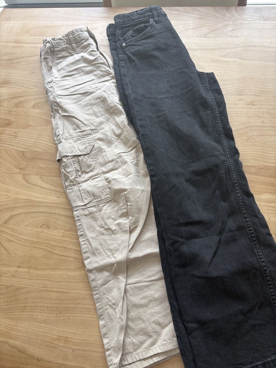 H&M Hosen: Jeans H&M 146 cm – Gebraucht aus Bergdietikon von Marineh2004