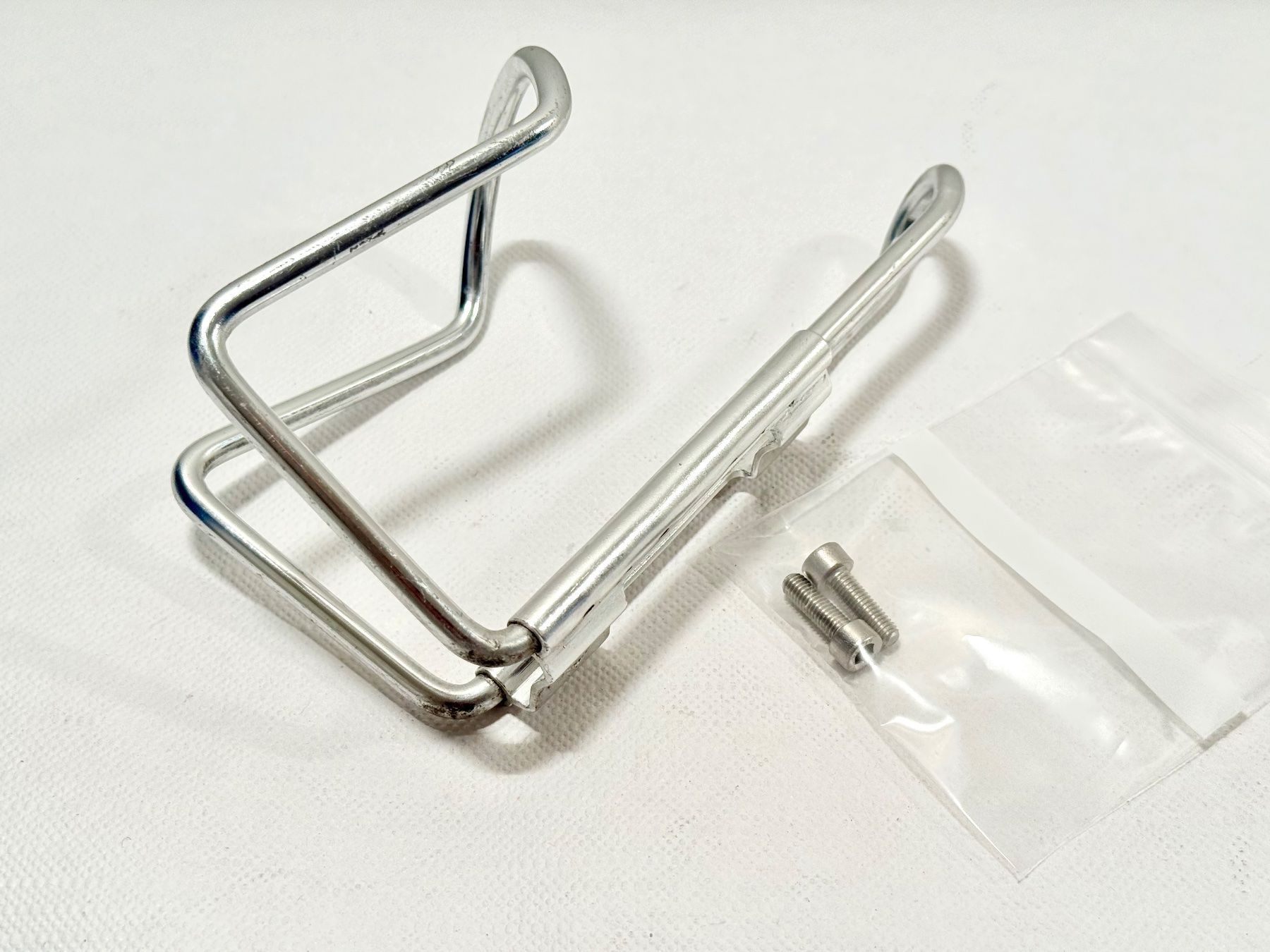 Ersatzteile: UNKNOWN Bottle Cage Flaschenhalter VINTAGE 64g – Gebraucht aus Luzern von bikeandbeltcom 2