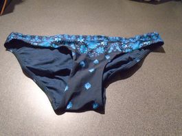 Bikini-Unterteil ca. Grösse M, blau/Blumenmuster