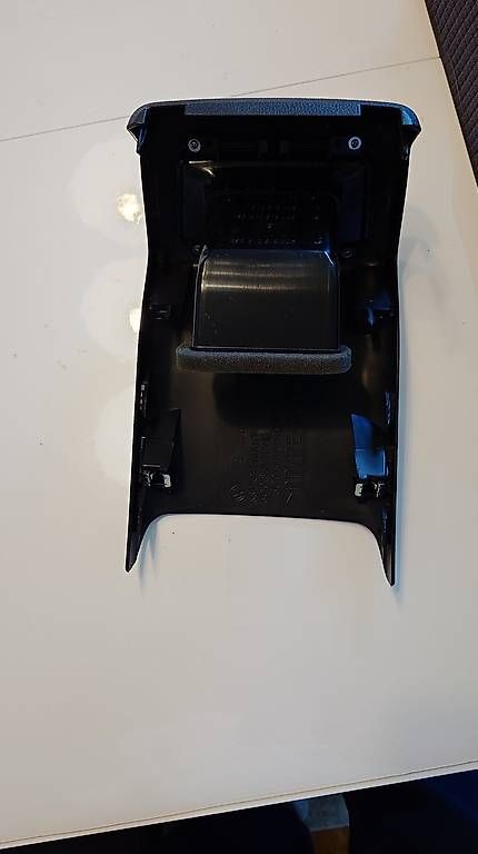 Tutti pezzi di ricambio auto: Luftausströmer-Element VW Golf 7 Variant  – Usato da Effretikon venduto da mirsad.z 2