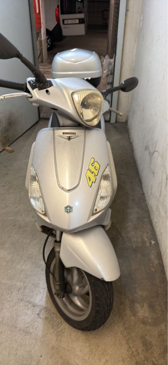 Piaggio Scooter: Piaggio fly 125 – Usato da basel venduto da Swiss._.1978