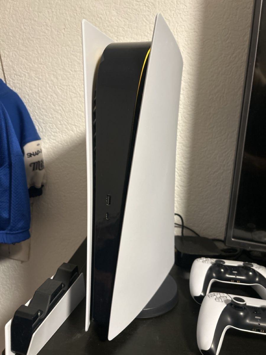 Sony Console: PS 5 Digital Edition – Usato da zürich venduto da raylin366 3