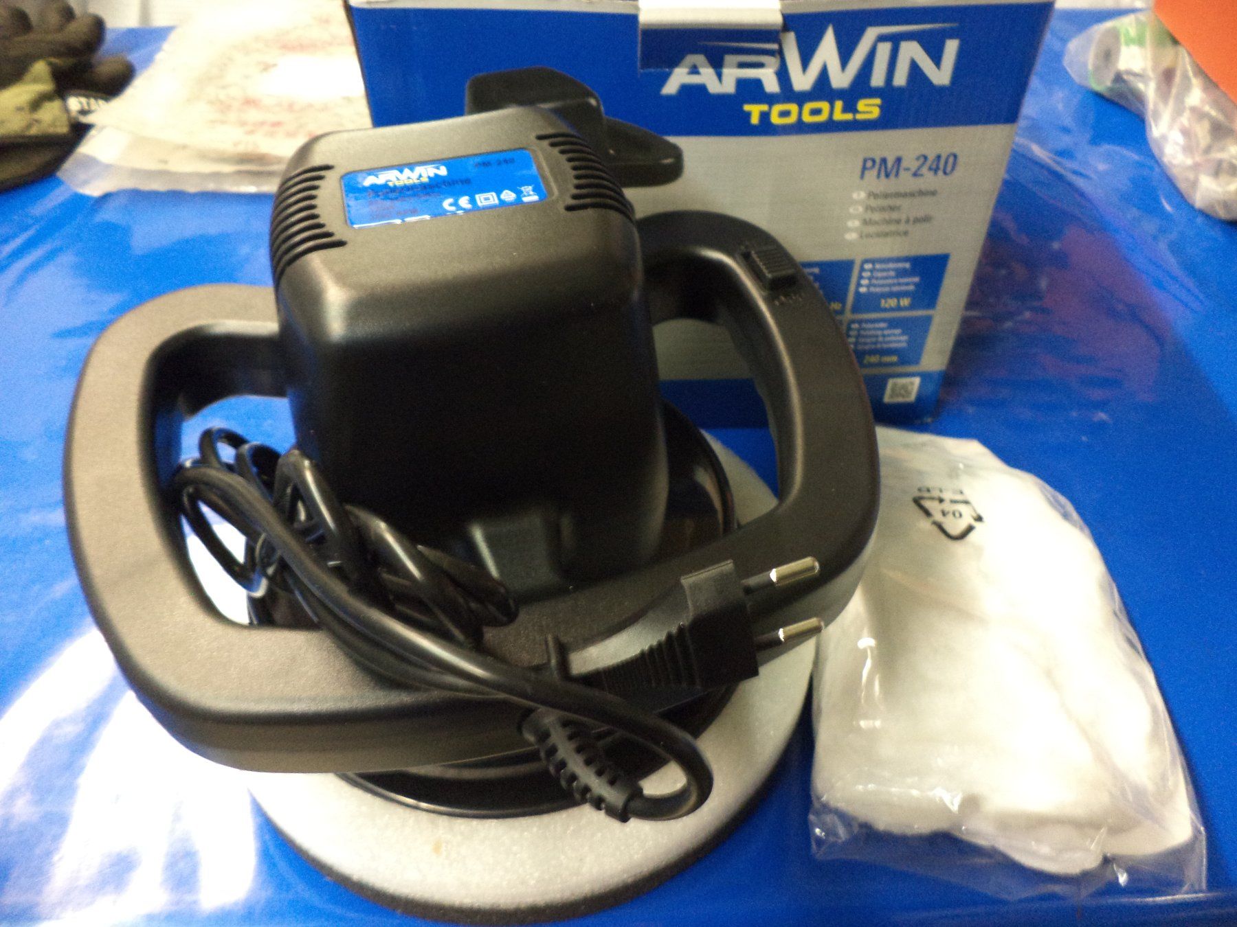 Tutti gli attrezzi: Auto Poliermaschine Arwin neu – Nuovo e nell'imballaggio originale da Oetwil am See venduto da Avenger07 2