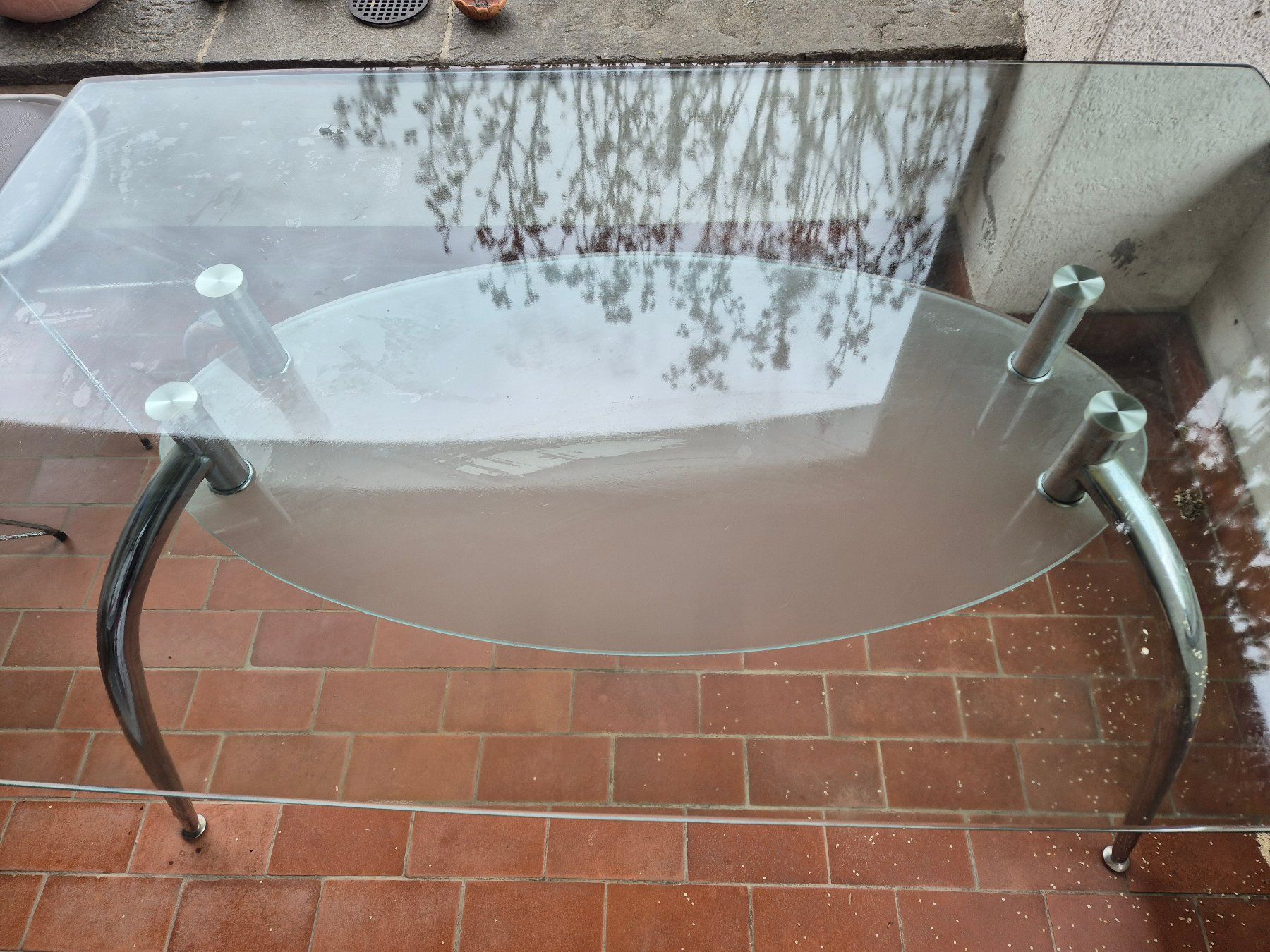 Tavoli: Glasstisch oval mit Chromgestell – Usato da Windisch venduto da Goldfinken