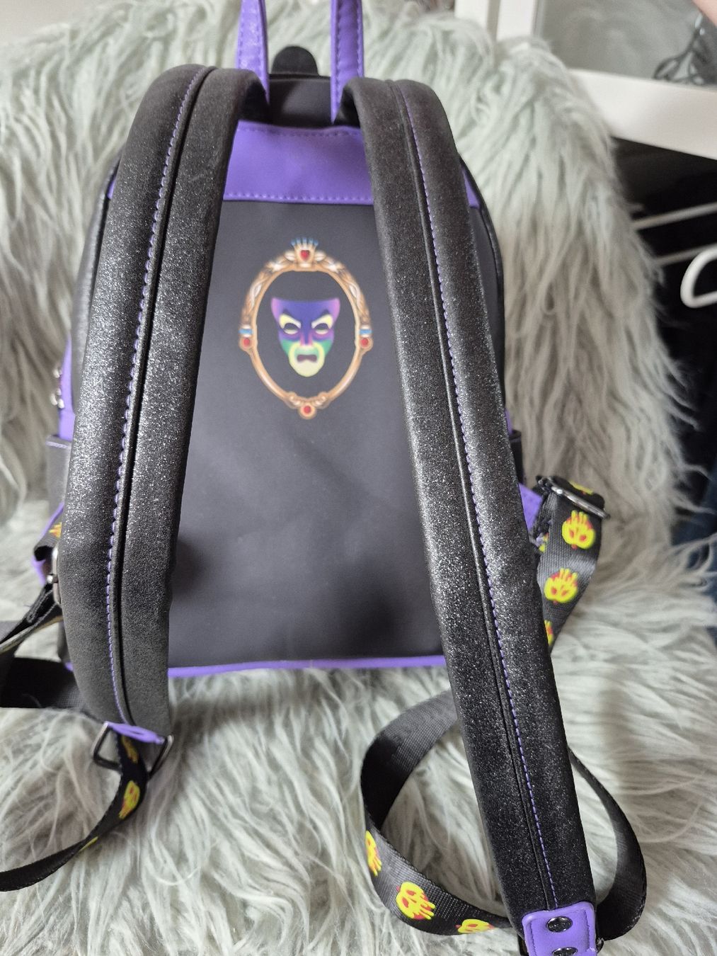 Loungefly Zaini: LOUNGEFLY - Sac à dos Méchante Reine – Usato da Riaz venduto da Murielbhs 1