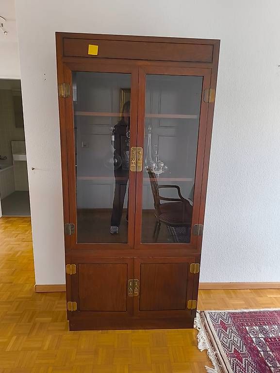 Vitrinen: Antiker Geschirrschrank mit Vitrine – Gebraucht aus Stäfa von sneifi