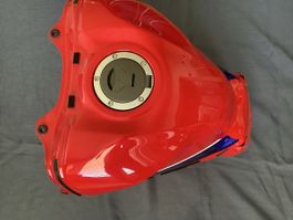 Honda CBR 1000 RR R SC82 Tank