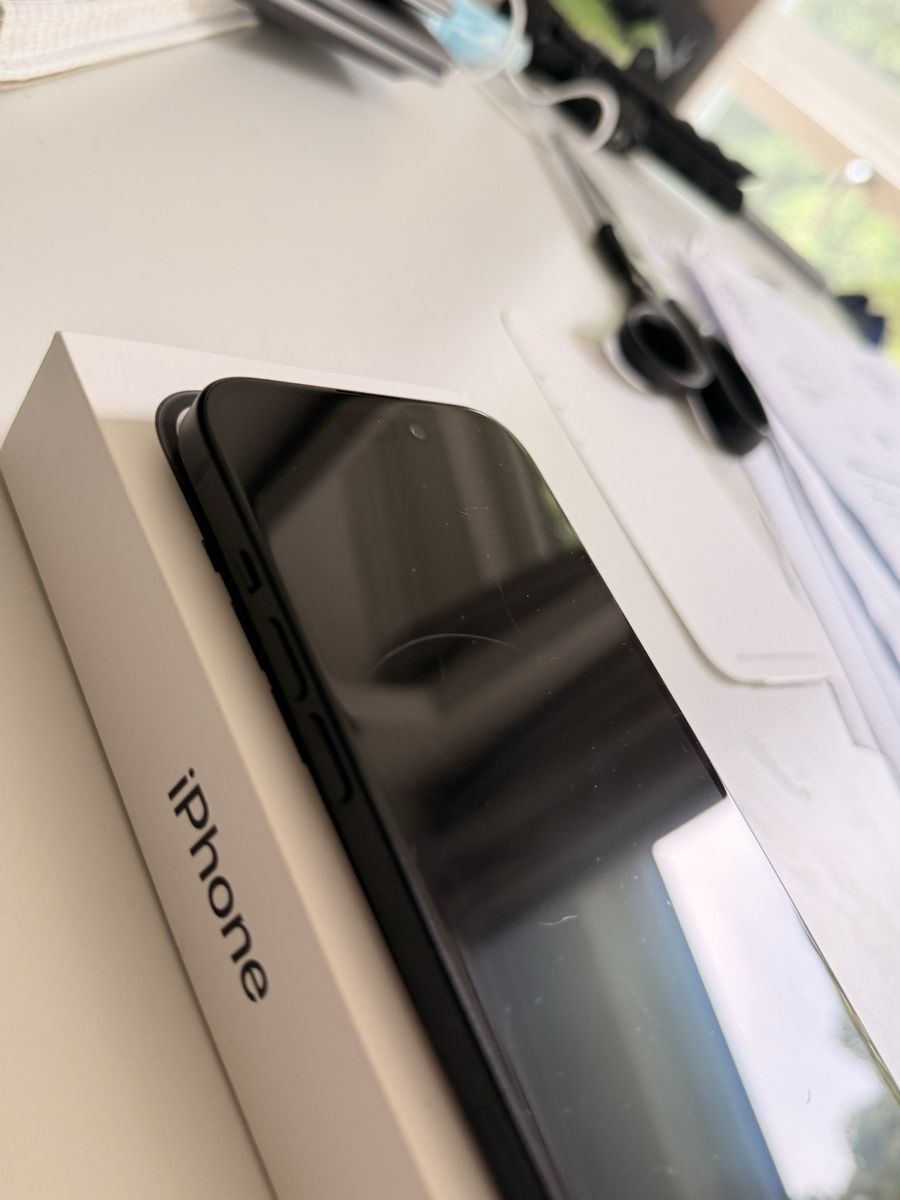 Apple Telefoni cellulari / Smartphones: Iphone 15  mit garantie – Nuovo (secondo la descrizione) da Zürich venduto da Millerofficials 5