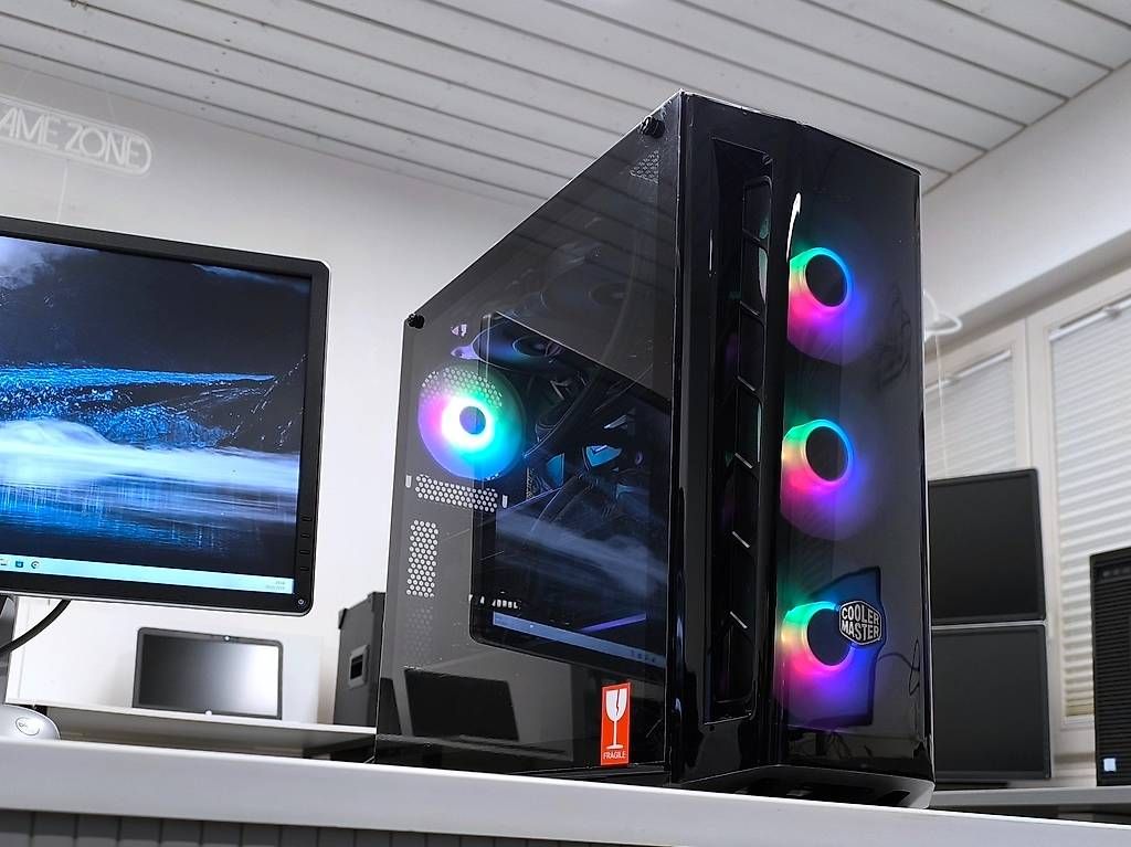 Asus PC: GAMING  Computer mit 2x 27 Zoll Monitore – Usato da Wald ZH venduto da 89kingle 2