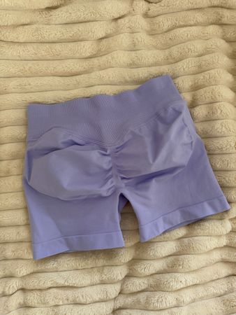 Damen Yoga Shorts lila Grösse S neu