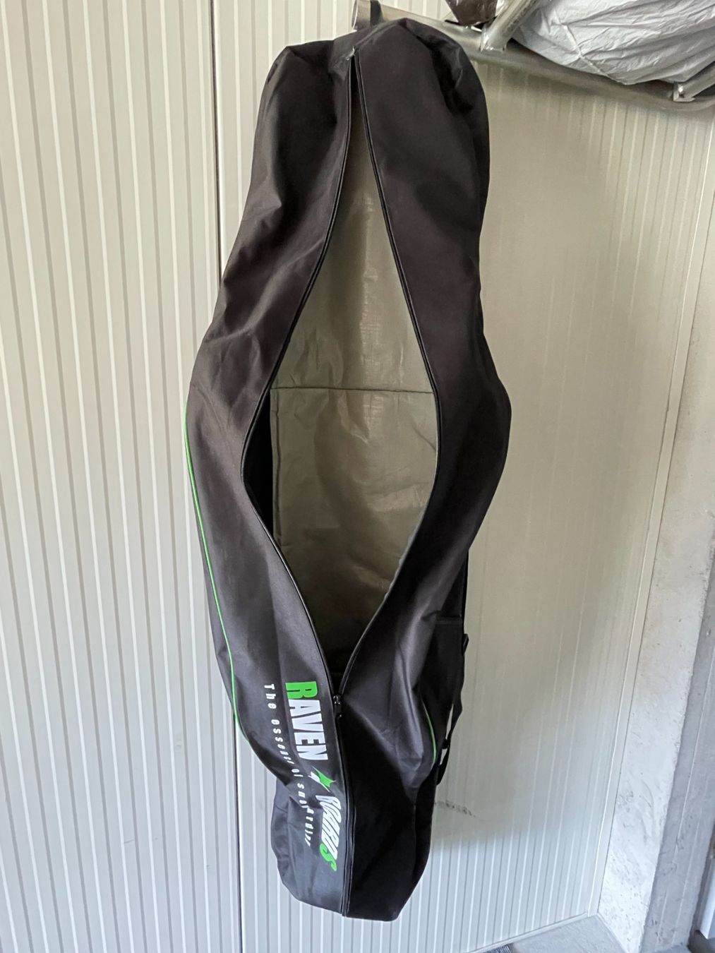 Board: Raven Snowboard mit Bindung und Tasche – Usato da Naters venduto da xandi-vs 4