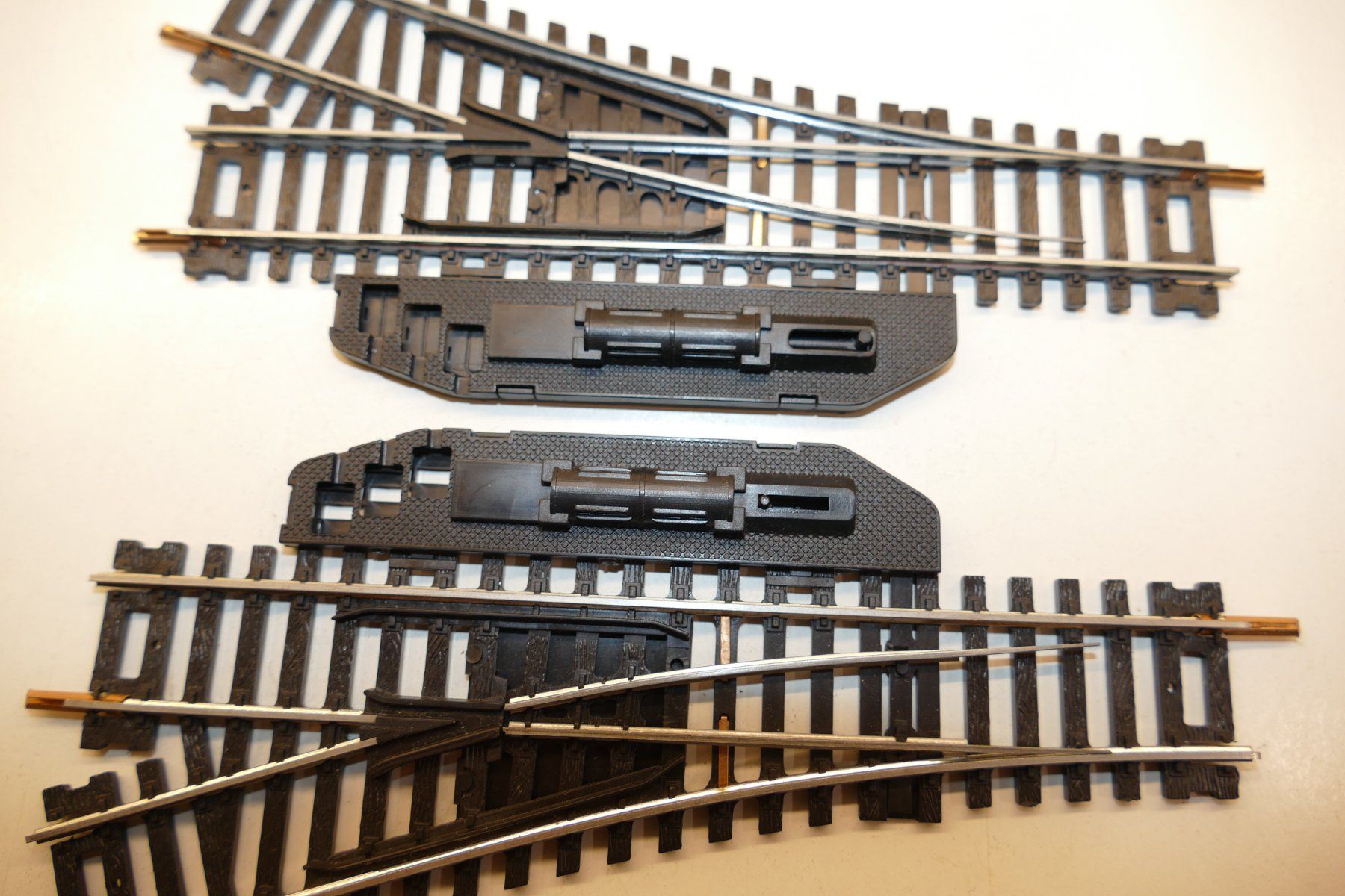 Lima Modellini di ferrovie: Lima H0: Handweichenpaar Einheit 2 – Usato da Niederhasli venduto da rail-duerst 1