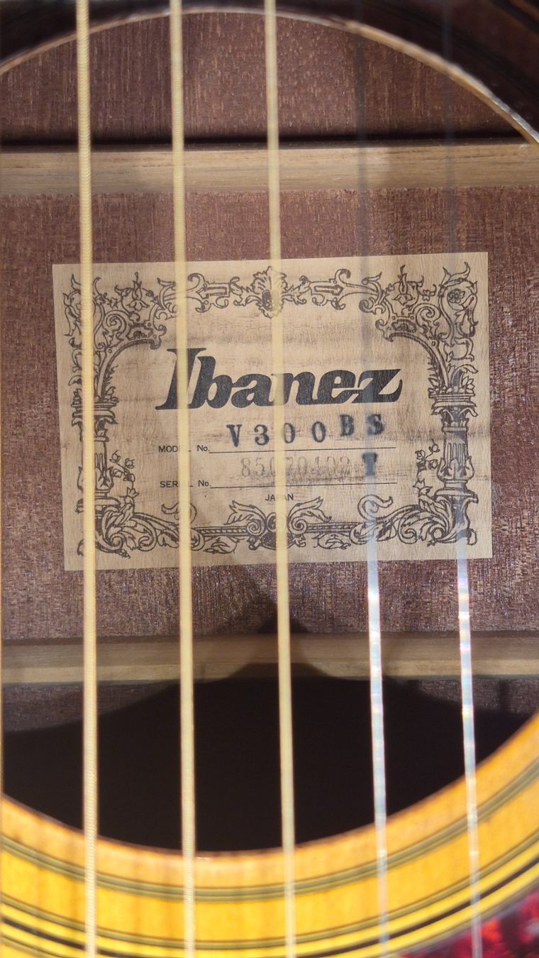 Ibanez Strumenti musicali: Western Gitarre Ibanez V300BS – Usato da Winterthur venduto da NorrSydGuitars 9