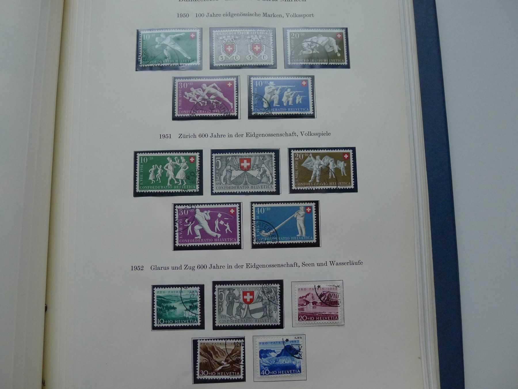 Tutti i francobolli: Album mit Schweizer Briefmarken mit 99 Bilder – Usato da Dagmersellen venduto da q1w2e3r4 5