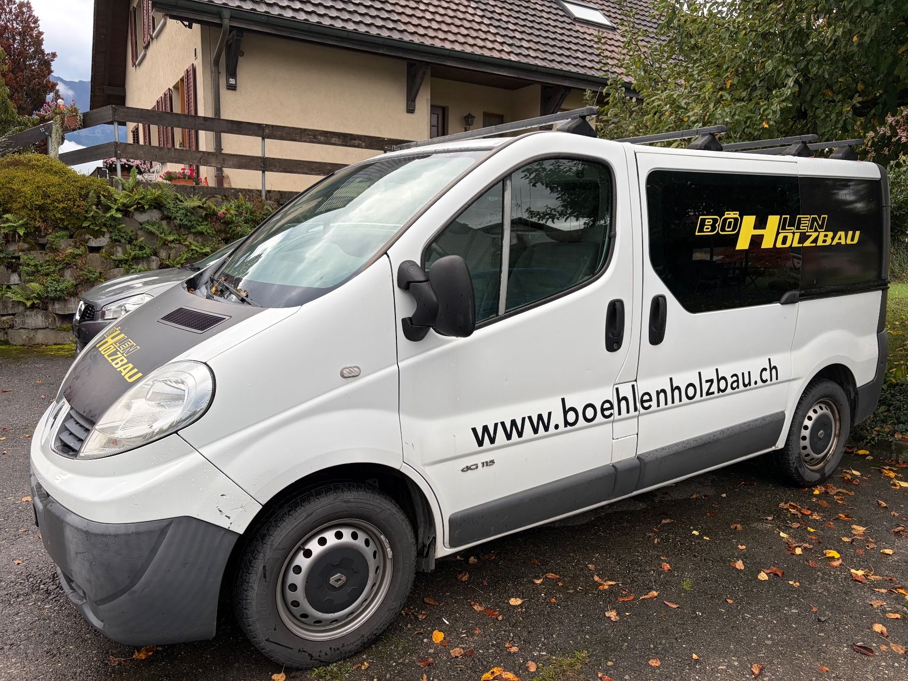 Renault Veicoli commerciali: Renault Trafic Lieferwagen gebraucht. Export – Usato da Längenbühl venduto da boehle