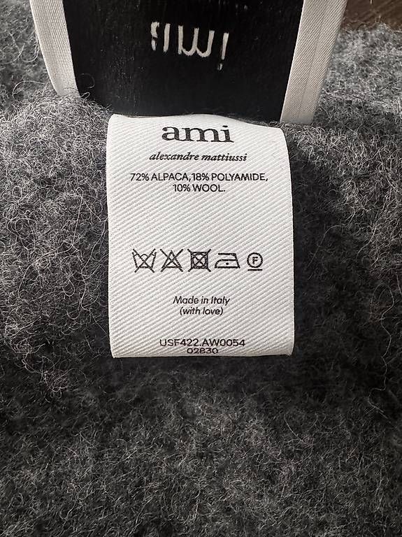 Foulard & Sciarpe: Schal von Ami Paris – Nuovo (secondo la descrizione) da Stetten SH venduto da Coco056 2