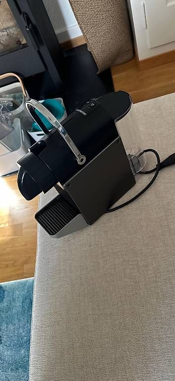 Krups Kaffeemaschinen & Espressomaschinen: Nespresso Pixie Krups – Gebraucht aus Bern von Fabz92 1