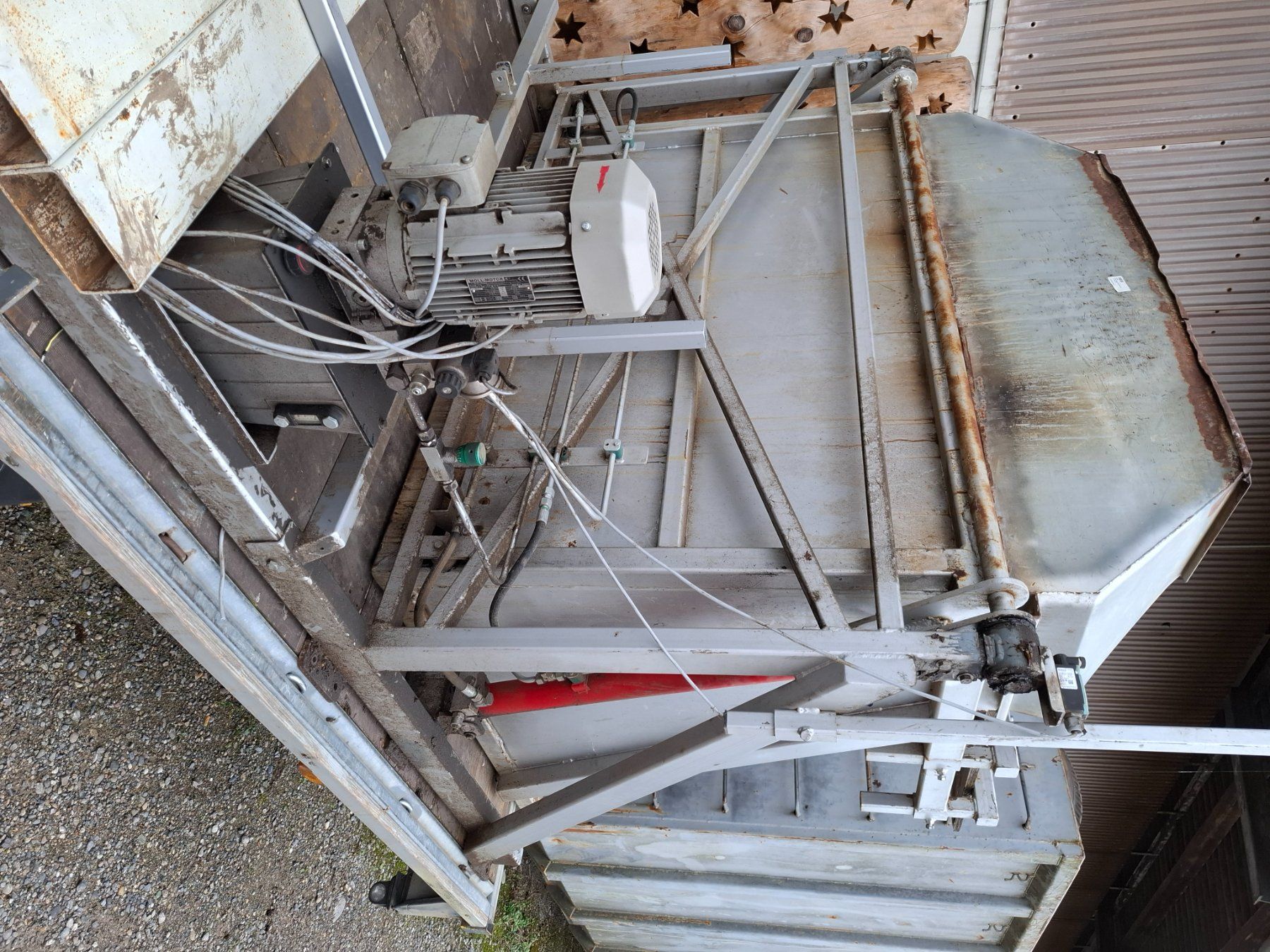Tutte le macchine: Schmatec Kistenkipper – Usato da Fehraltorf venduto da Rolispeck 3