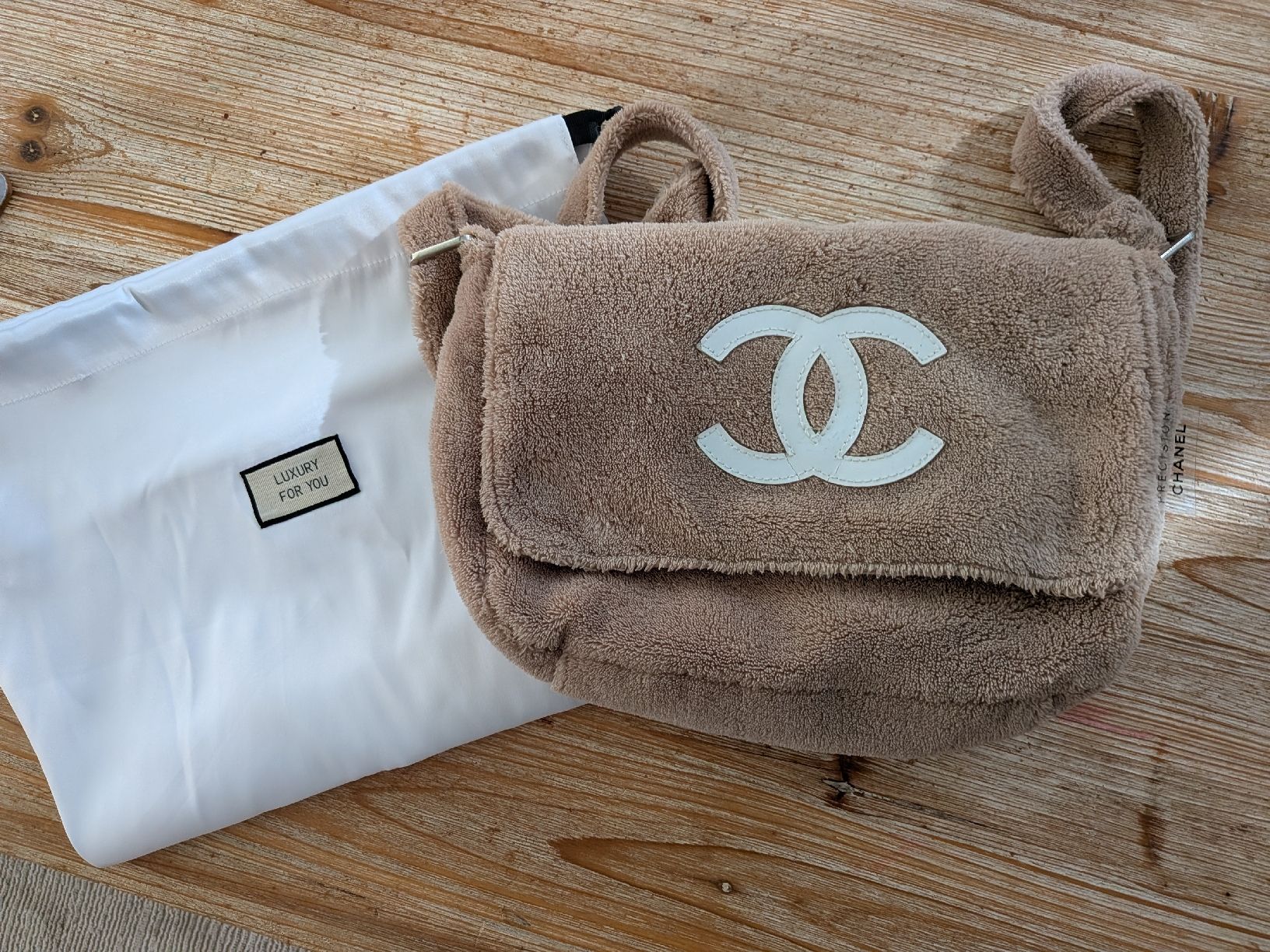 Chanel Taschen: Chanel Teddy Tasche Beige – Gebraucht aus Sempach von Scorch 1