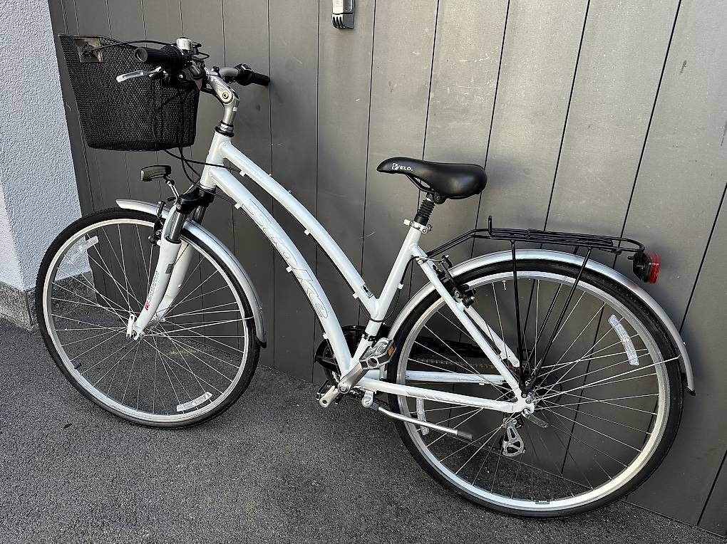 Biciclette: Bicicletta da donna Trekking Stoke 28  – Usato da Quartino venduto da DiloUsato 1