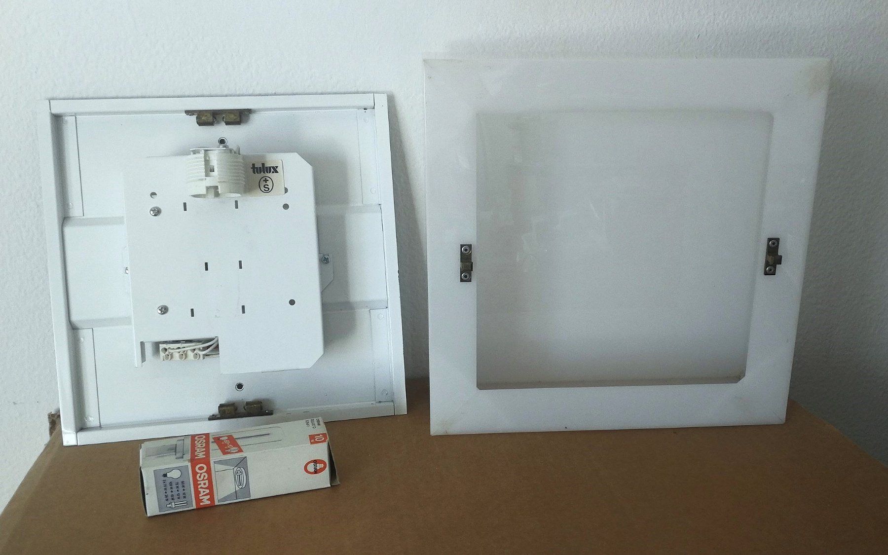 Tulux Lampade: Lampe Tulux weiss quadratisch – Usato da Goldau venduto da Ejidomar 4