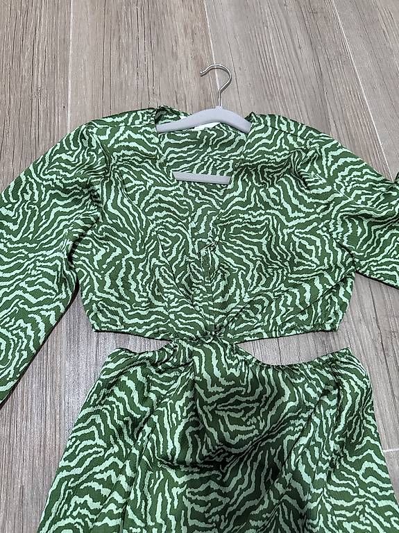 H&M Vestiti: Grünes Sommerkleid Grösse S – Nuovo (secondo la descrizione) da Lenzburg venduto da Chlinisimone 2