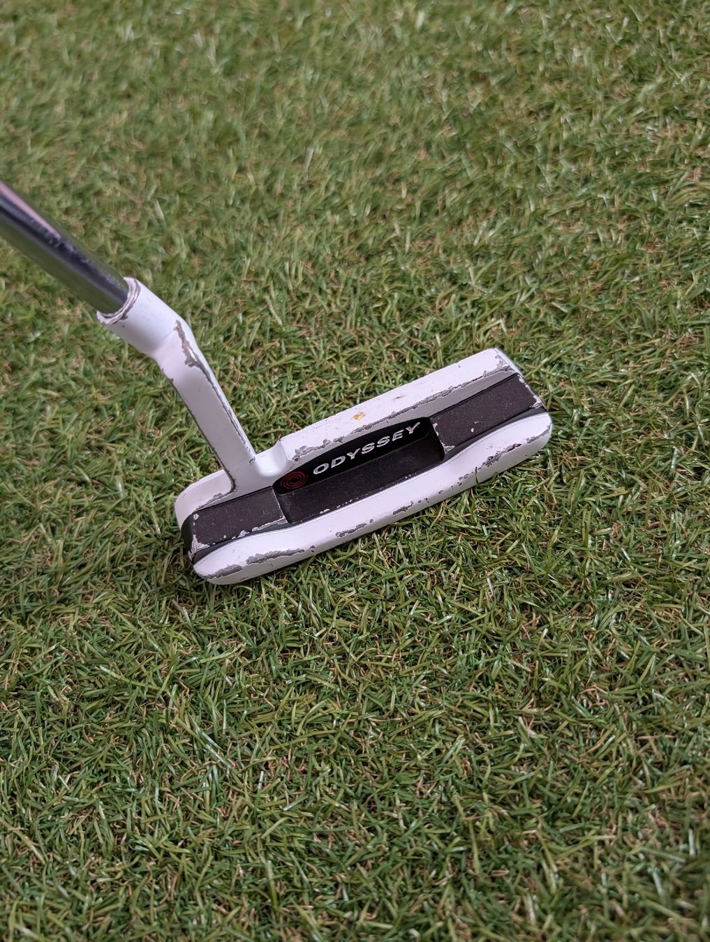 Odyssey Mazze & Set: Odyssey Versa Putter 35" inkl. Headcover – Usato da Uerikon venduto da Chreggus_Golfshop 1