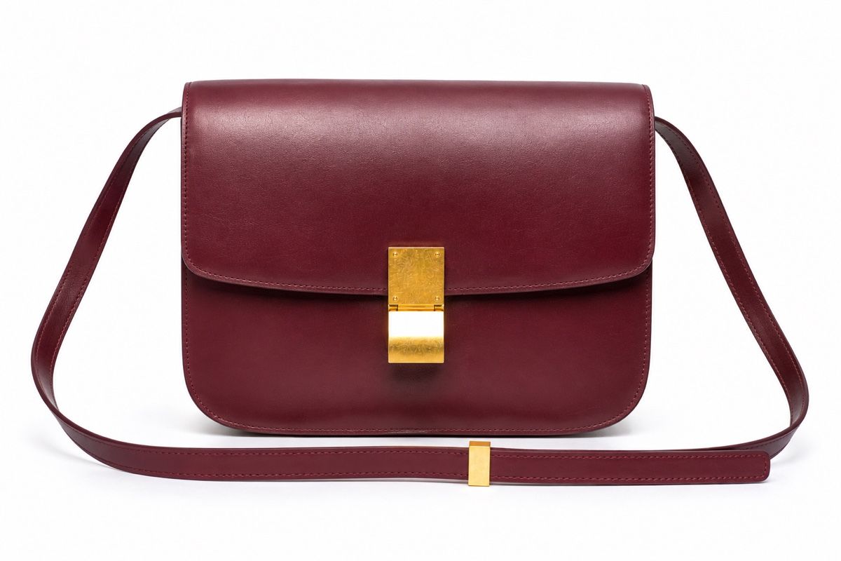 Celine Borse da donna: CÉLINE Classic Box Bag Bordeaux Full Set – Usato da Ebmatingen venduto da dartim