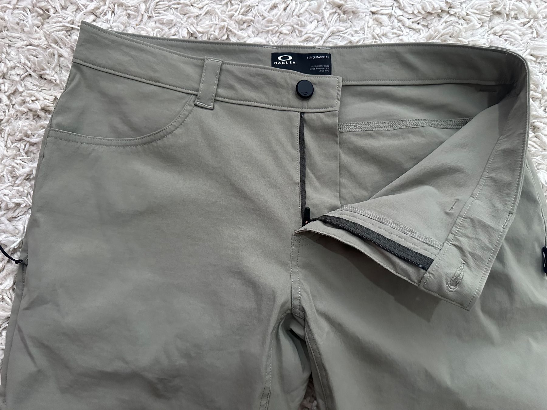 Oakley Pantalons: Neue Oakley Wanderhose Gr.32 – Neuf avec emballage d'origine à Bern par BrandVilla 2