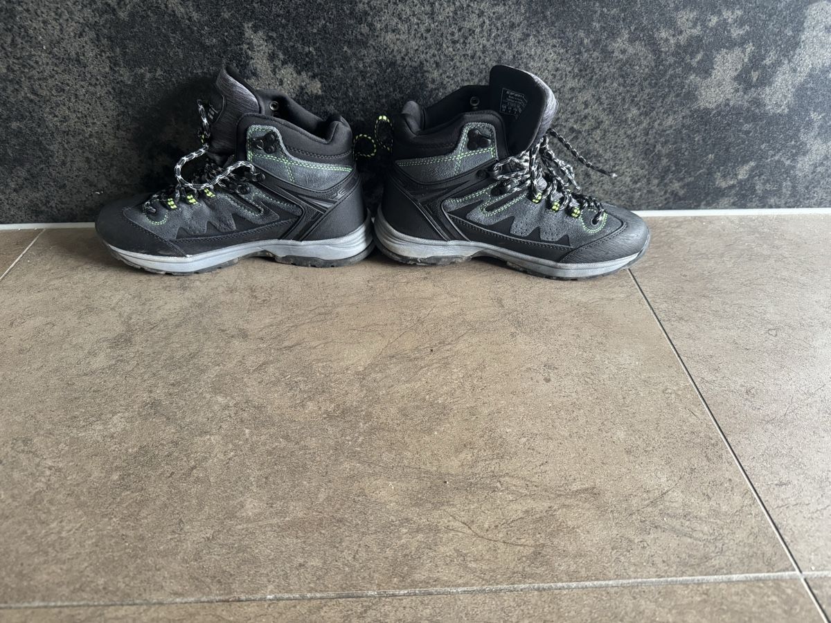 Icepeak Scarpe per ragazzi: ICEPEAK Trekking-Schuh – Nuovo (secondo la descrizione) da Corpataux venduto da seniz 1