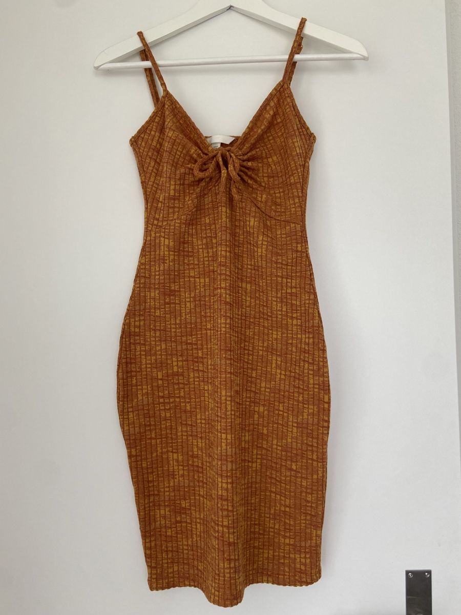 H&M Robes: Sommerkleid orange – Neuf (Voir description) à Thun par moa_jkc7 1