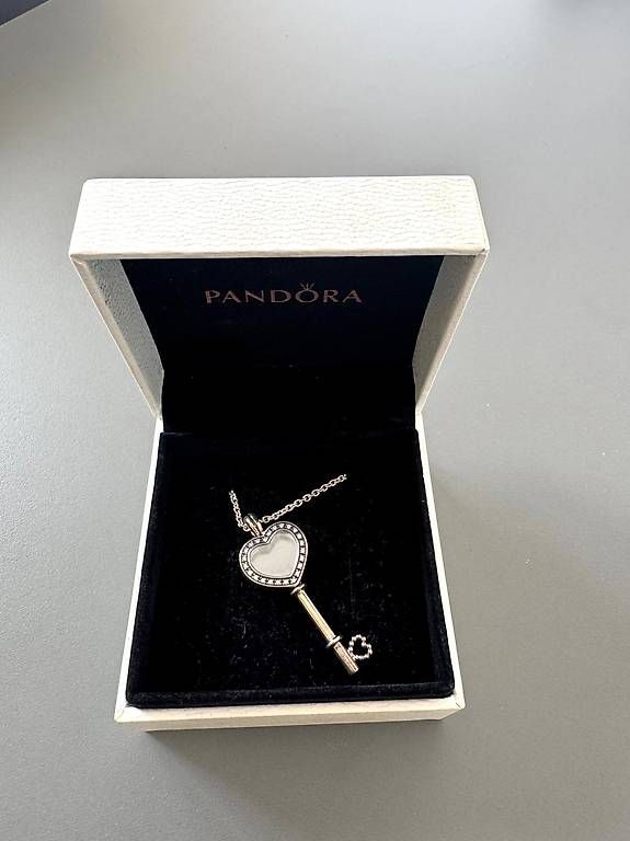 Catenine: PANDORA Grande Collana – Usato da Massagno venduto da whi_d5bd 3