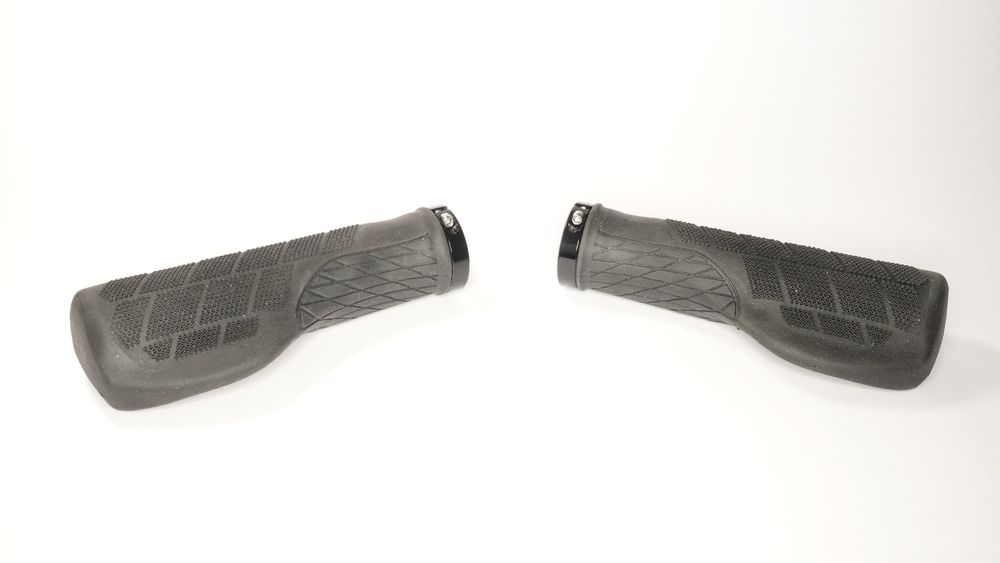 Schwarze Lenkergriffe Velo/Bike/MTB/E-Bike | Kaufen auf