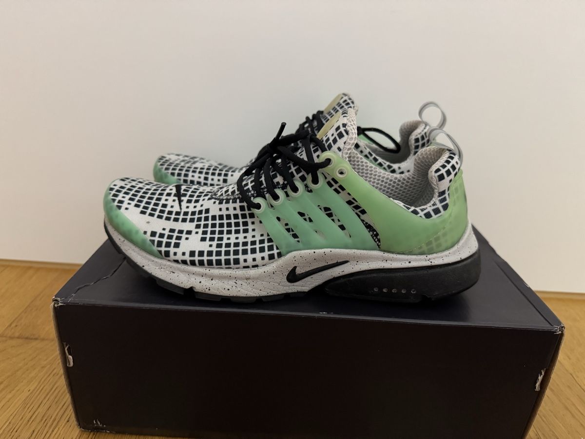 Nike Herrenschuhe: Nike Presto Green Glow Pixel Gr:41 – Gebraucht aus Sissach von Kicks13