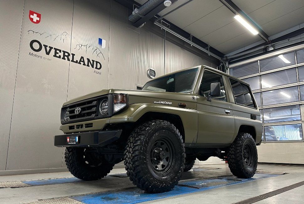 TOYOTA Land Cruiser 400 HdT 4.2 D