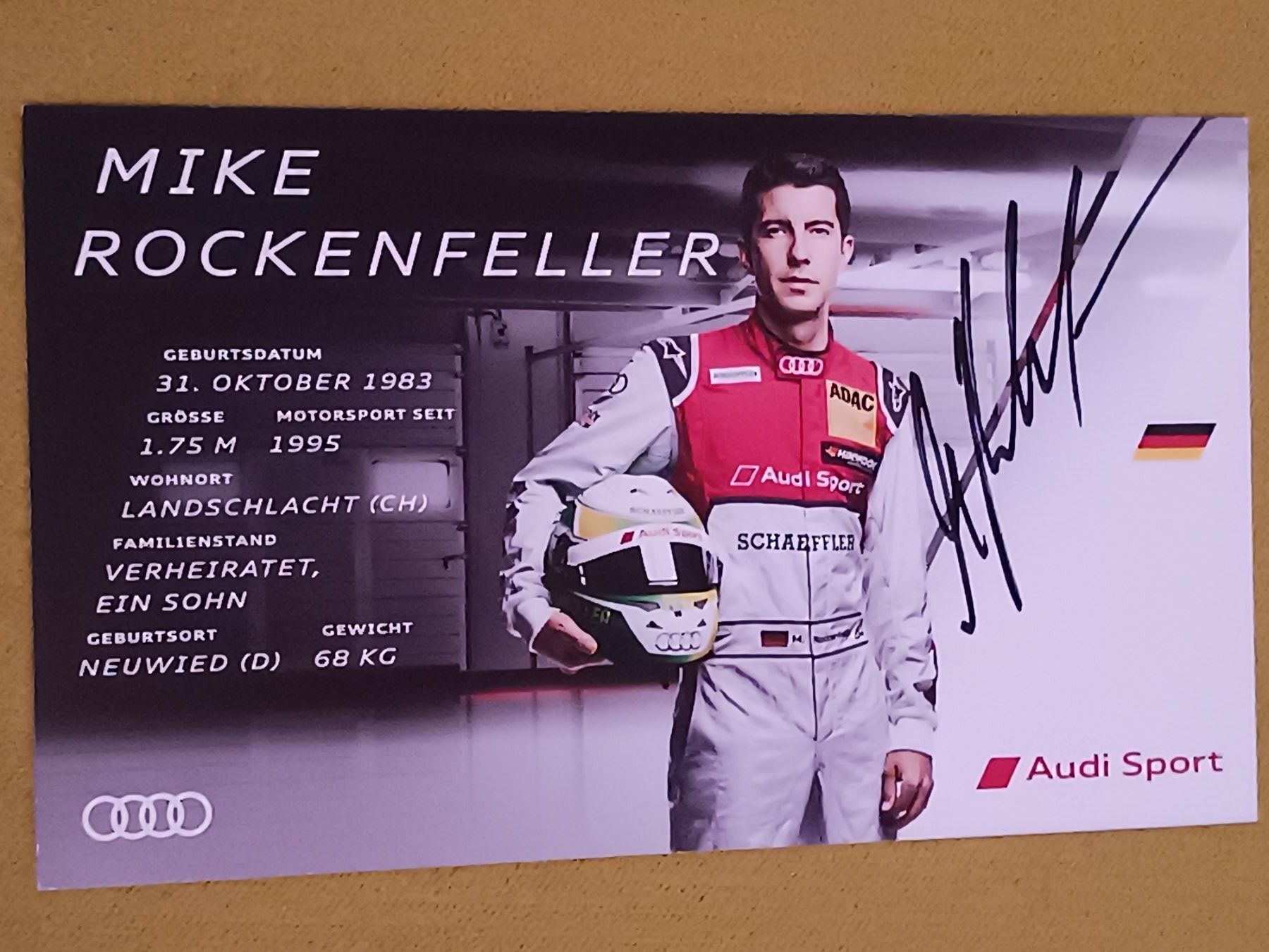 Autografi: Mike Rockenfeller - handsigniert – Usato da Menziken venduto da Autogramme